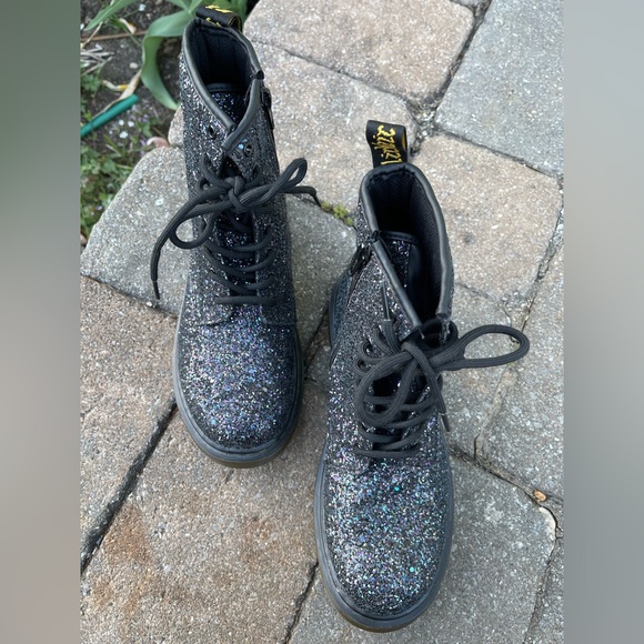 Dr. Martens glittery disco boots - Picture 4 of 8